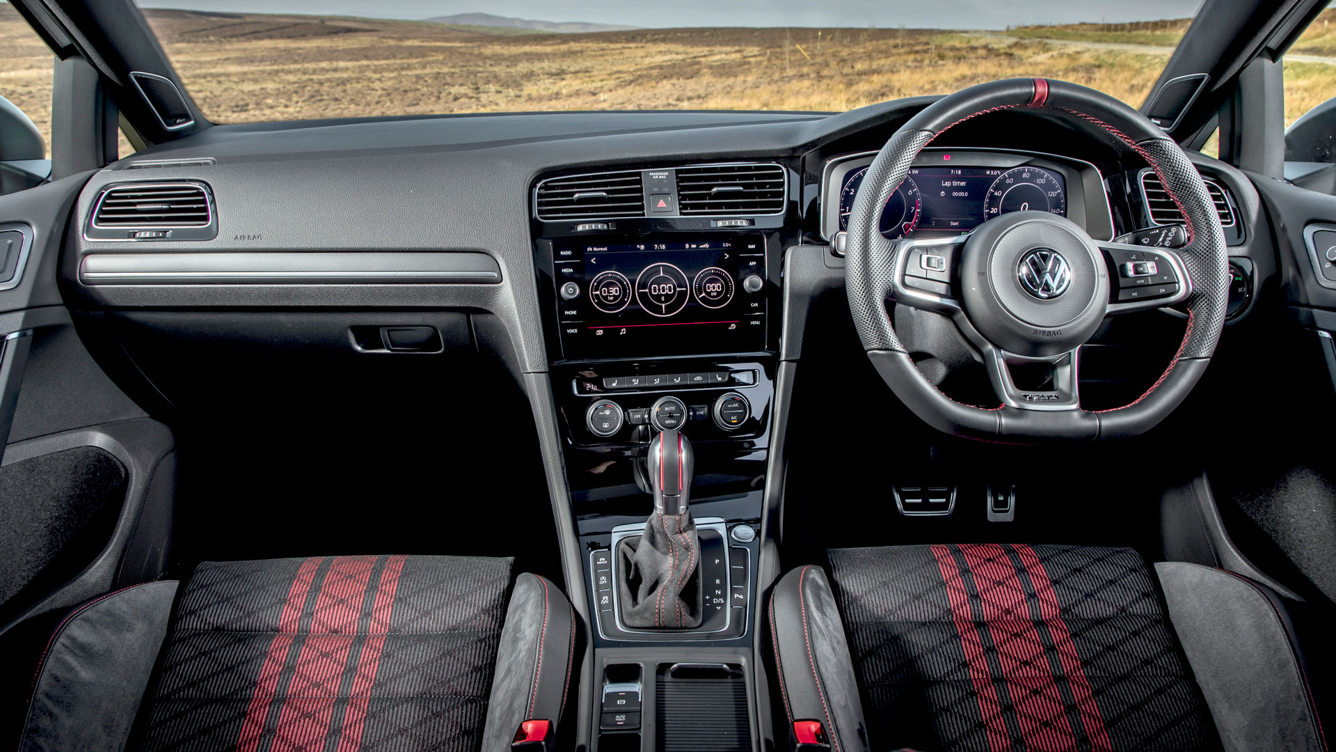 Volkswagen Golf GTI TCR interior