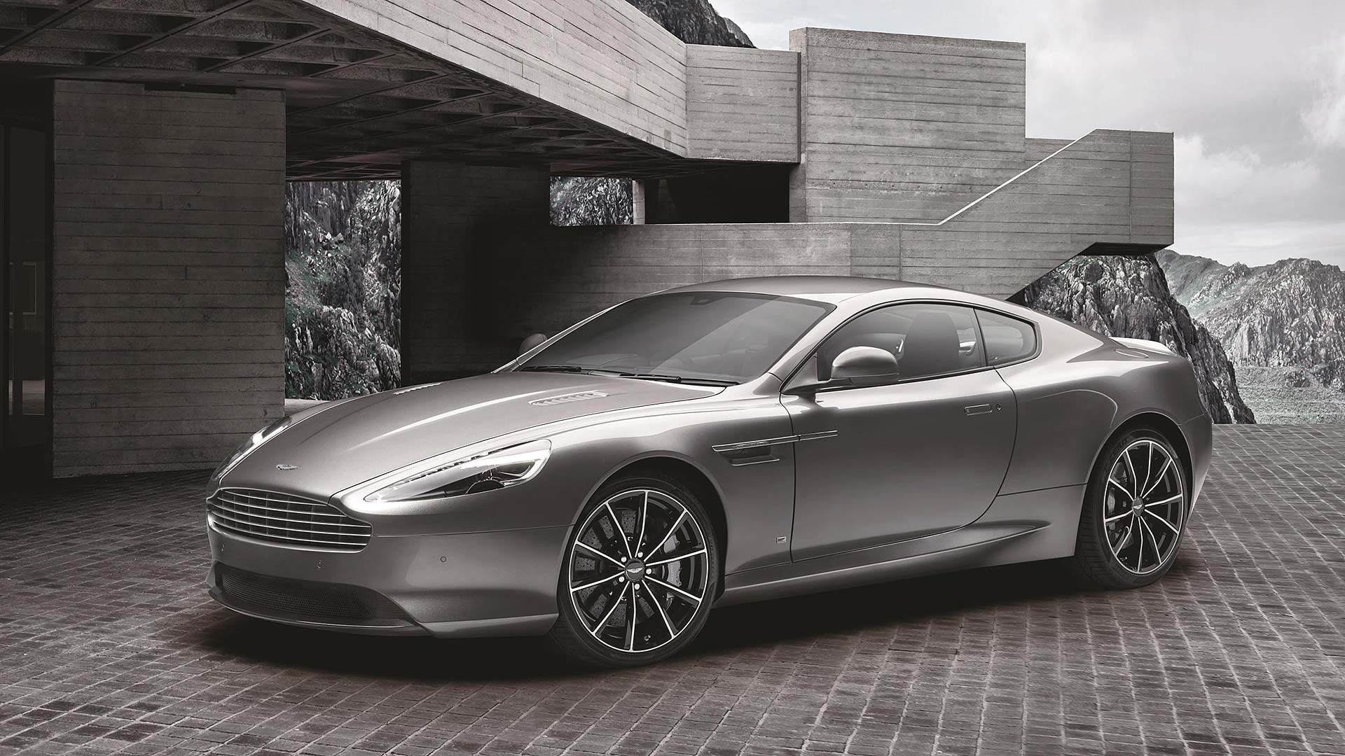 Aston Martin DB9 Bond Edition