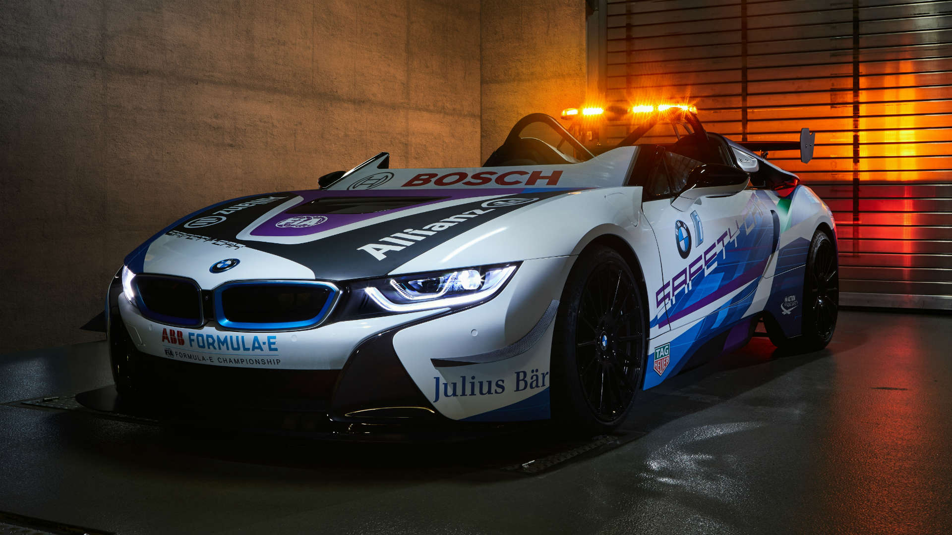 BMW i8 Roadster safety car