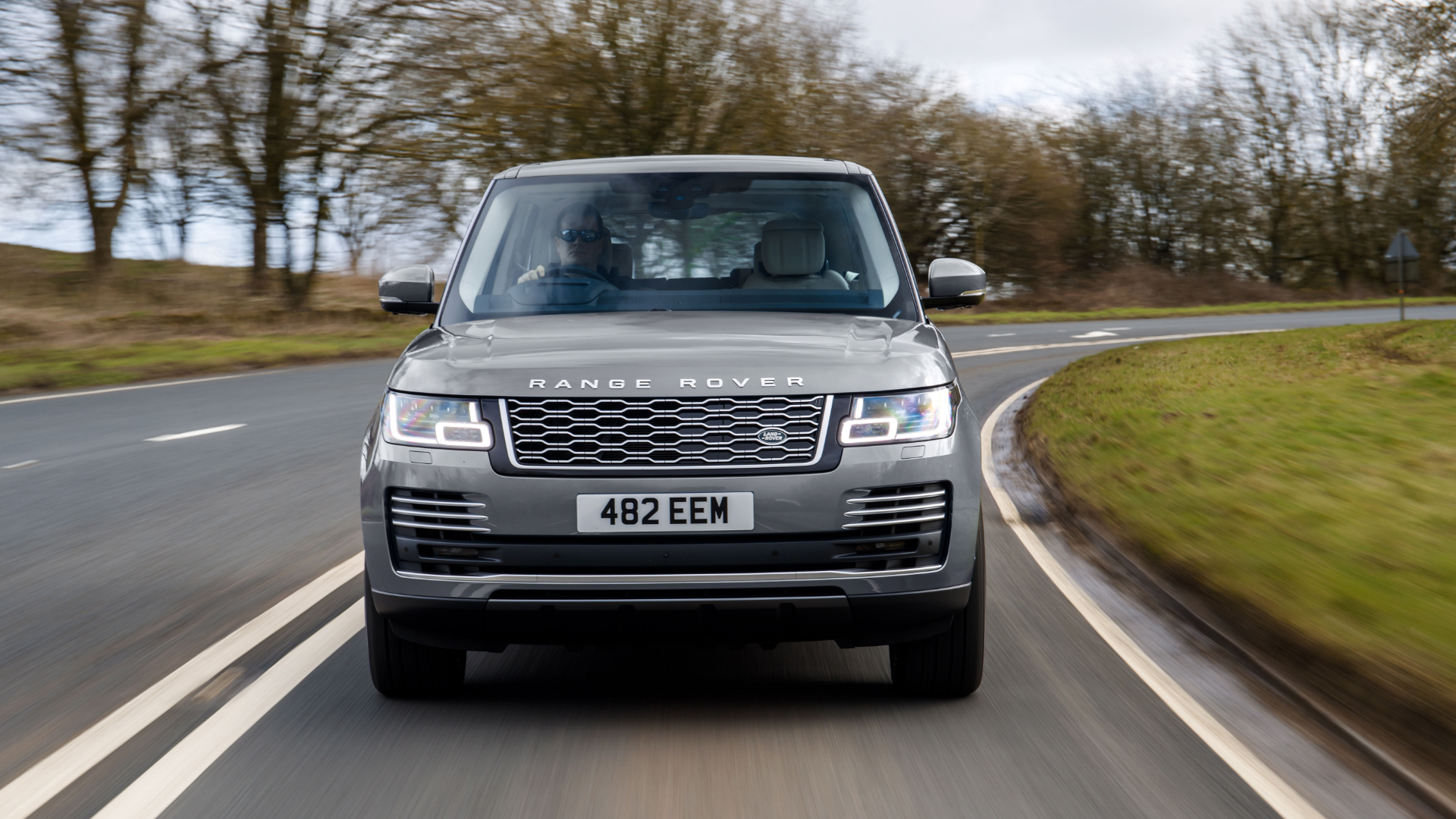 Range Rover straight-six CarPlay