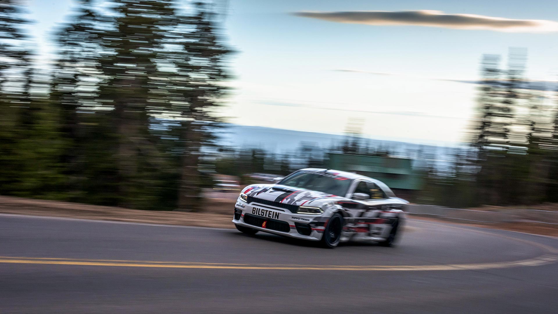 2020 Dodge Charger Hellcat Widebody Pikes Peak