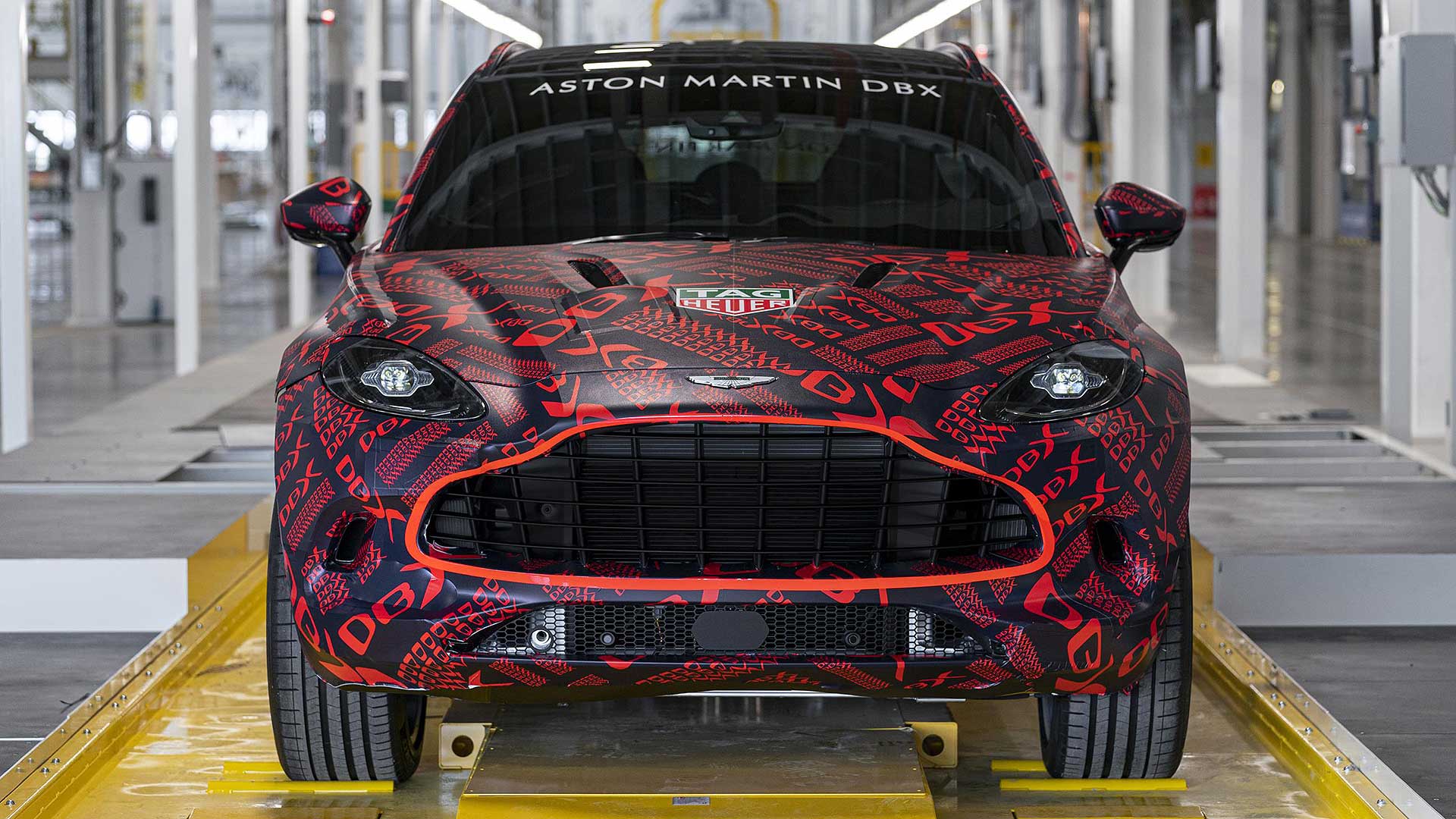 Aston Martin DBX Welsh wrap