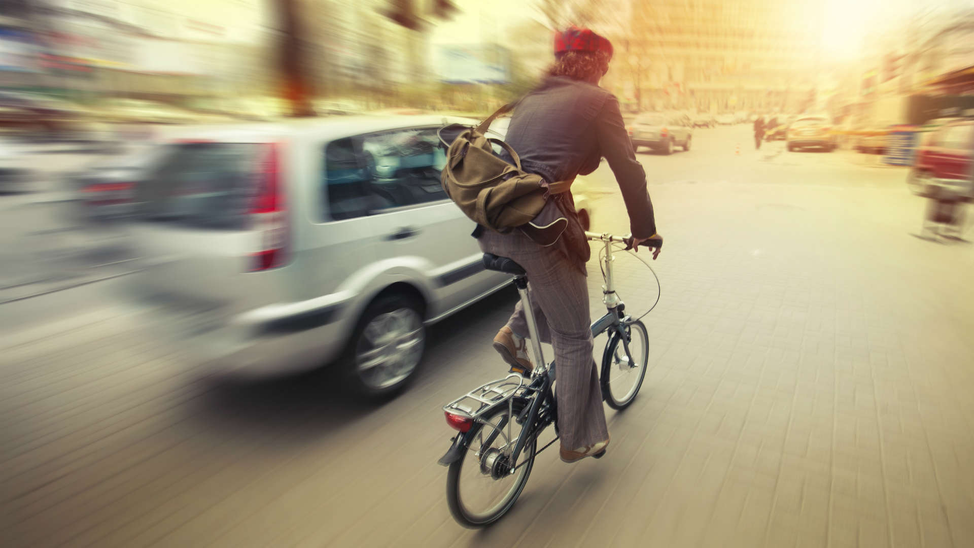 Cyclist and Ford Fusion