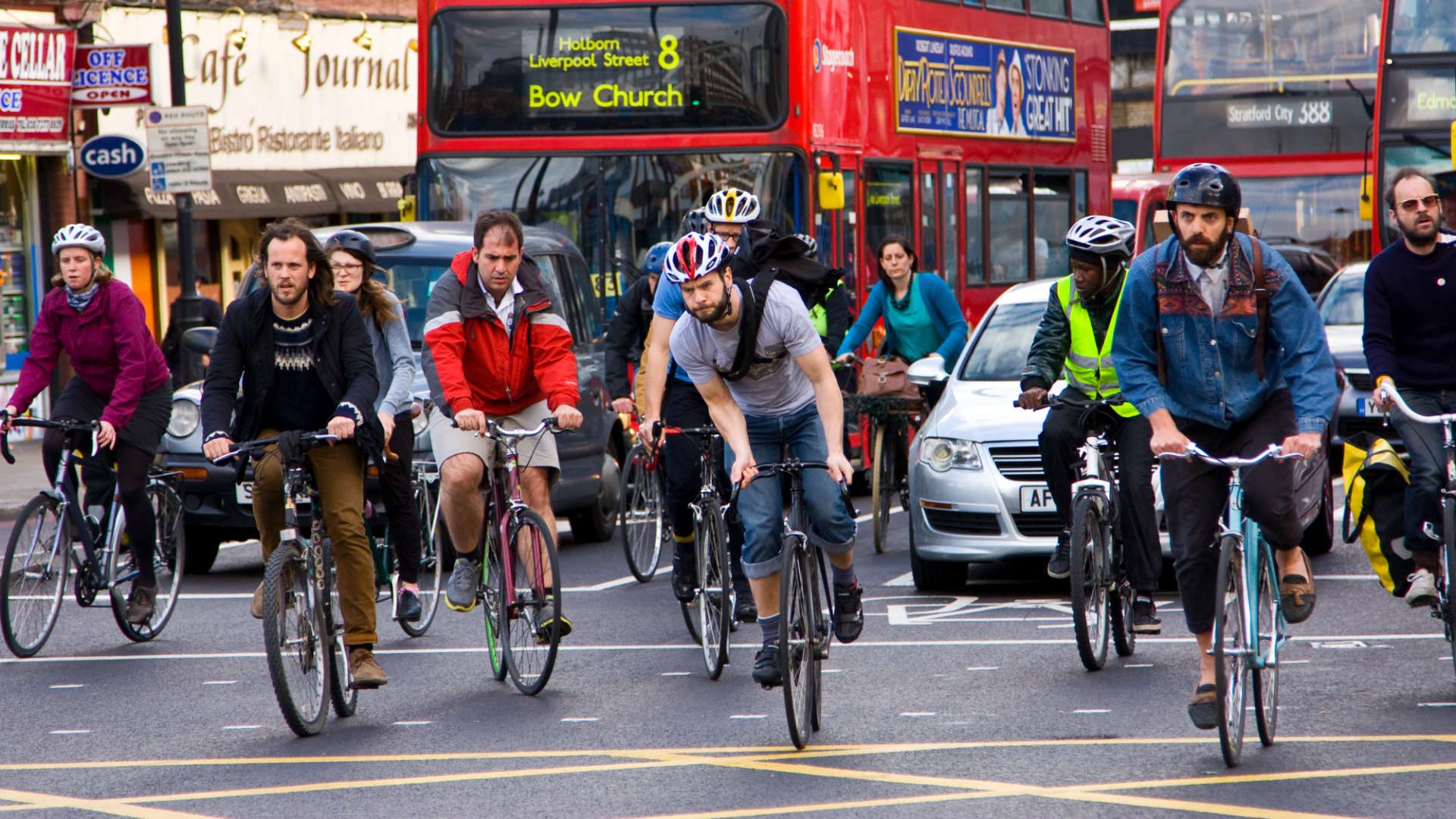 Drivers think bicycles should have licence plates