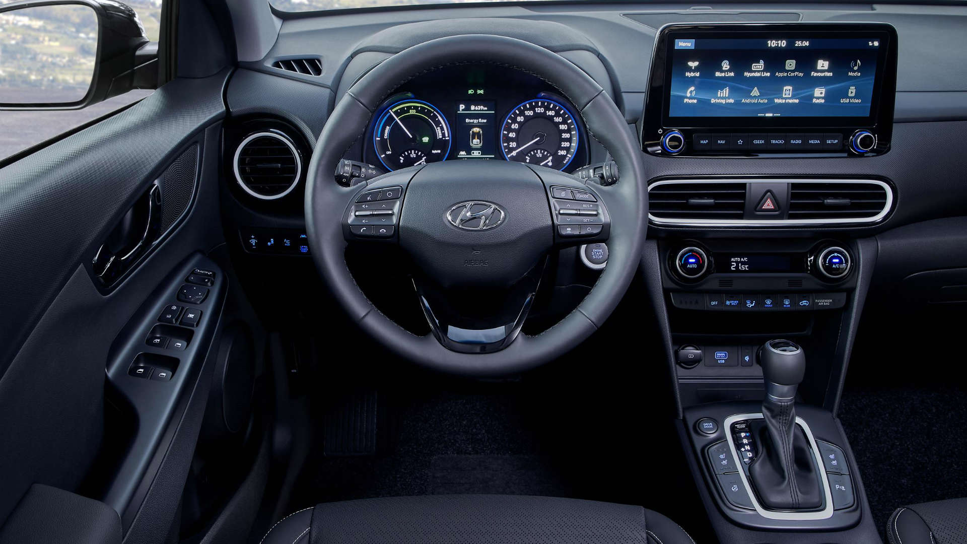 Hyundai Kona Hybrid interior