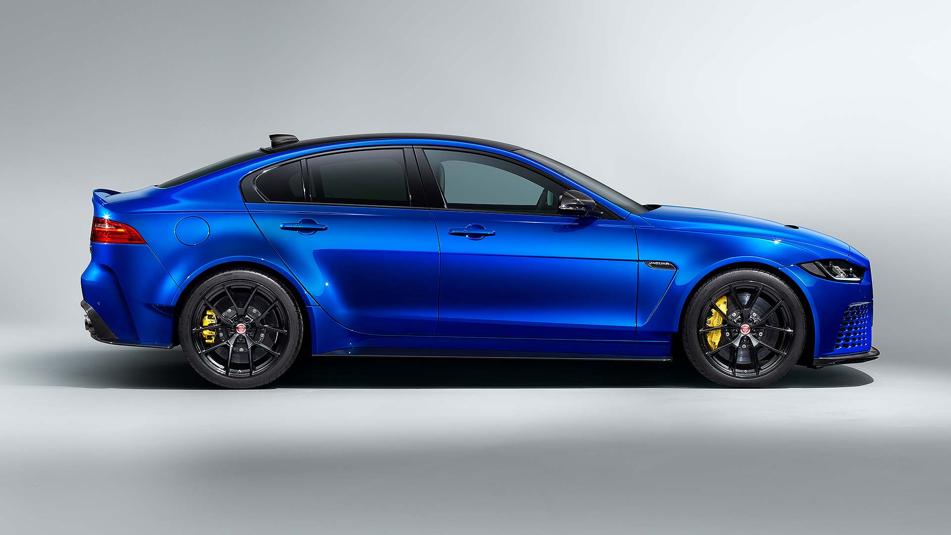 Jaguar XE SV Project 8 Touring