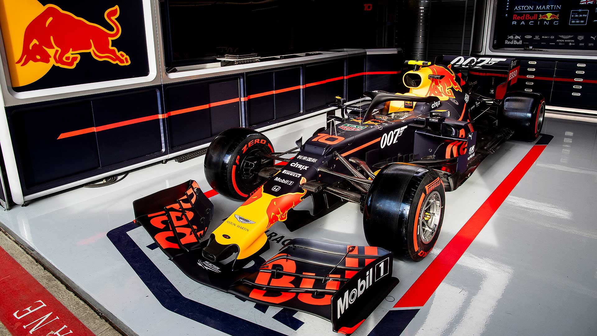 James Bond-themed Red Bull F1 cars for Silverstone