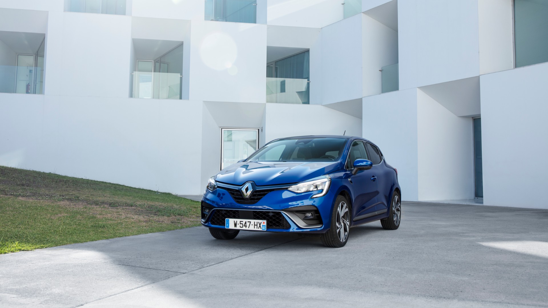 2020 Renault Clio price and specs