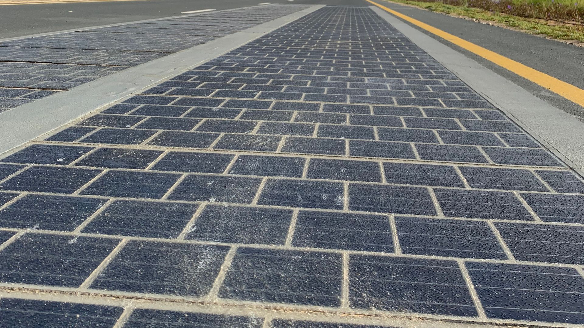 French solar road a failure