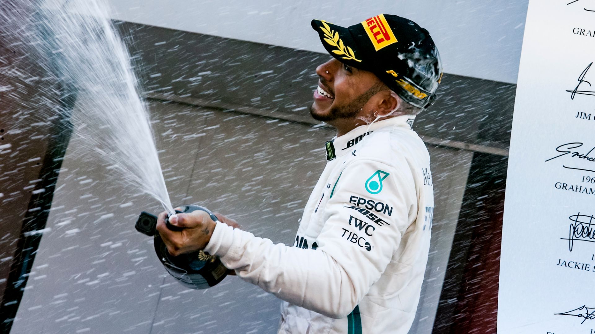 Lewis Hamilton invests in meat-free burger chain