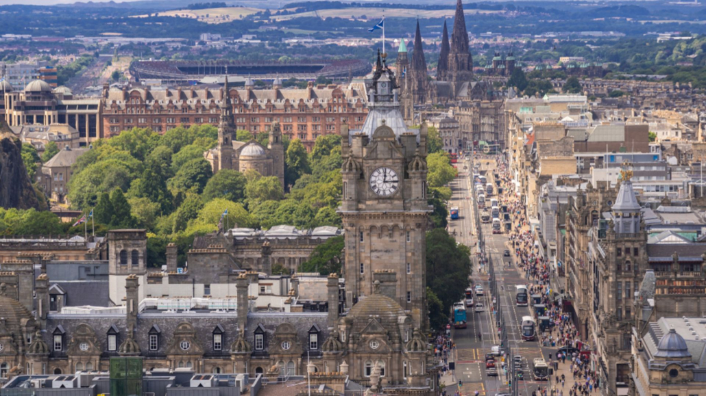 Scotland 'should ban non-electric cars in cities by 2030'