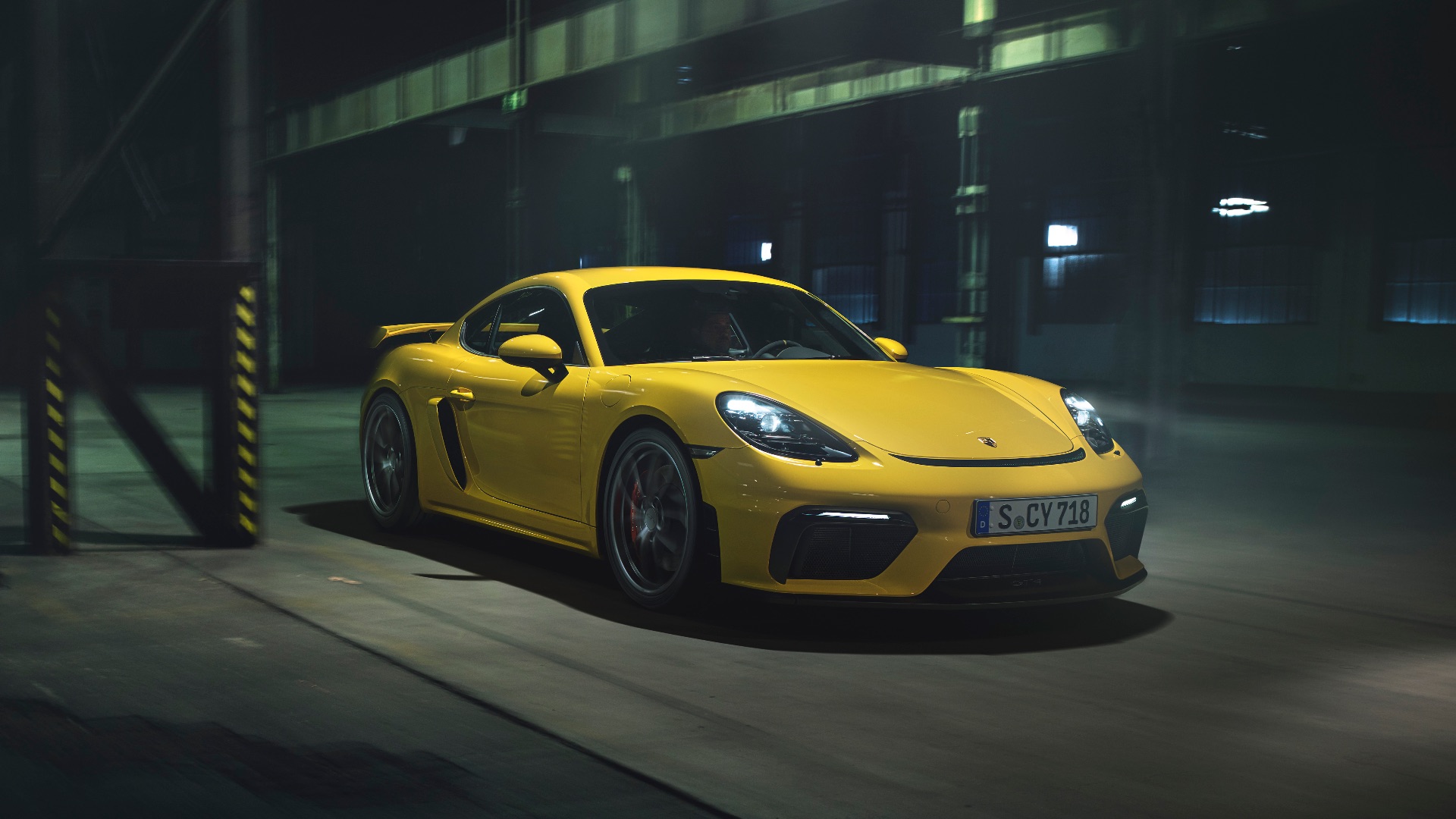 Porsche 718 Cayman GT4