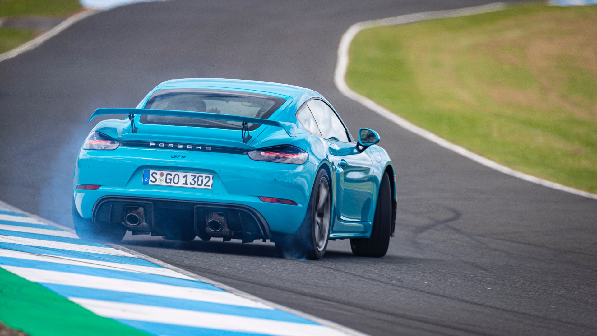 Porsche 718 Cayman GT4