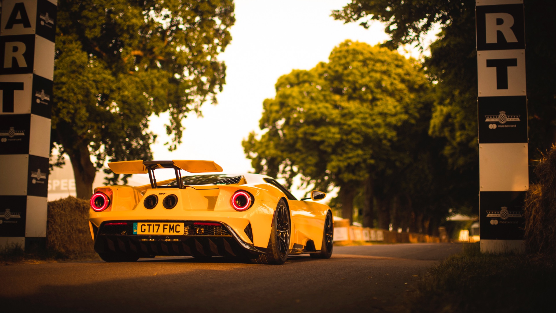 Ford GT