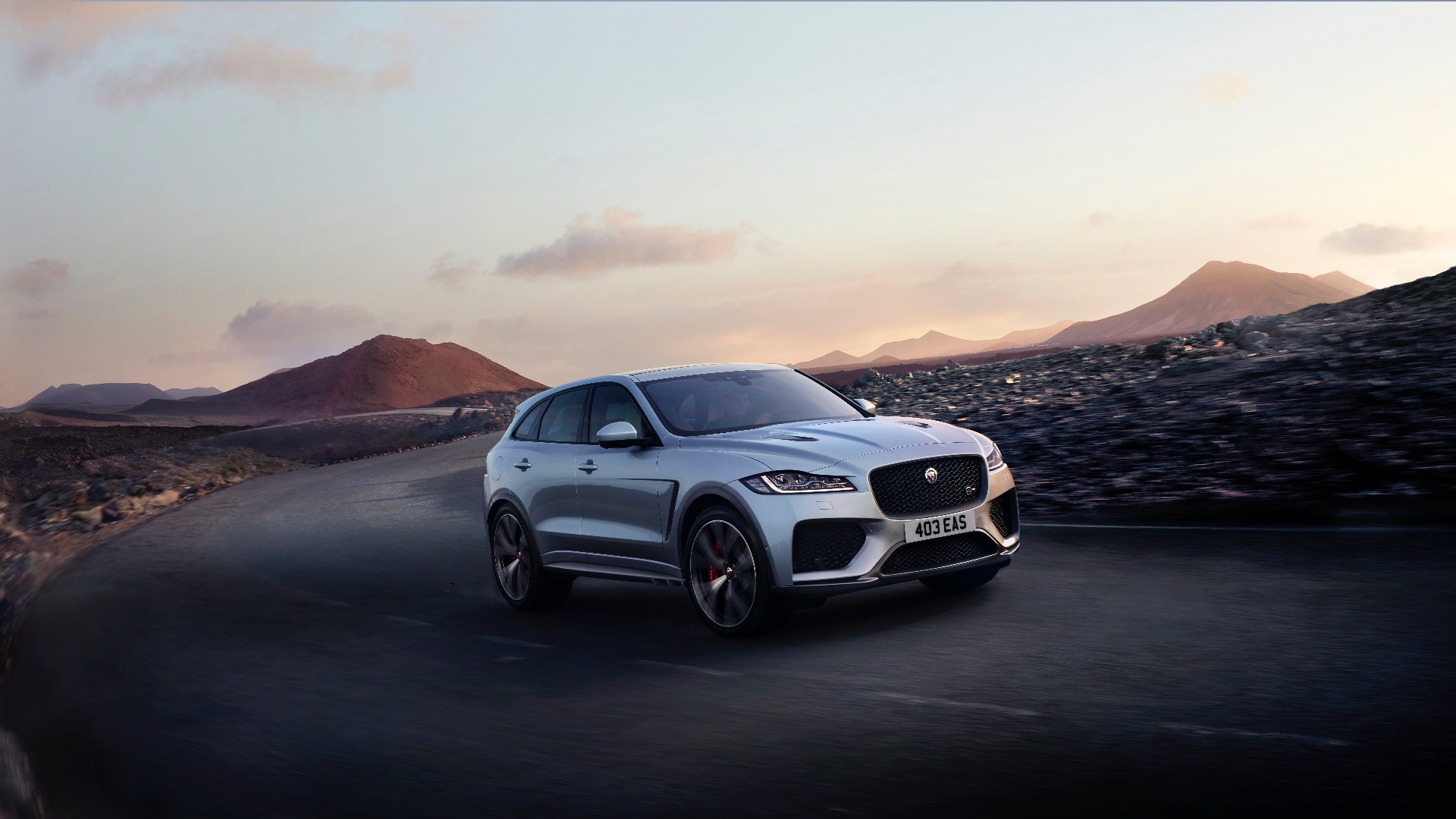 Jaguar F-Pace SVR