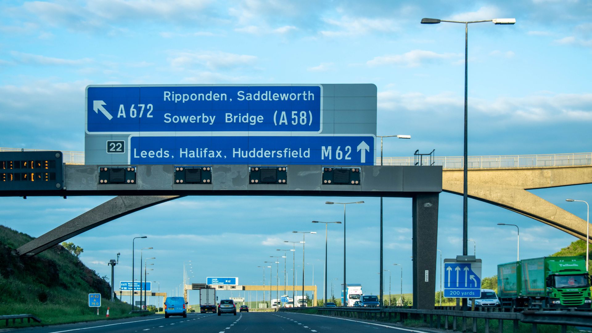 Dynamic smart motorways too confusing says Highways England chief