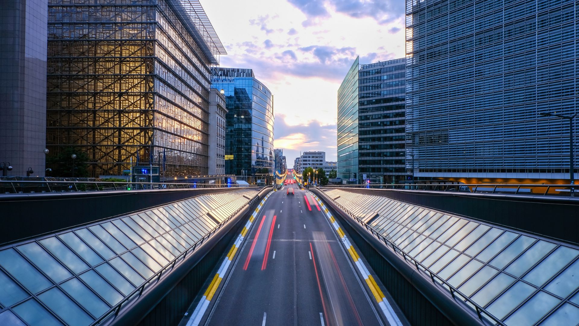 Brussels to ban petrol and diesel cars