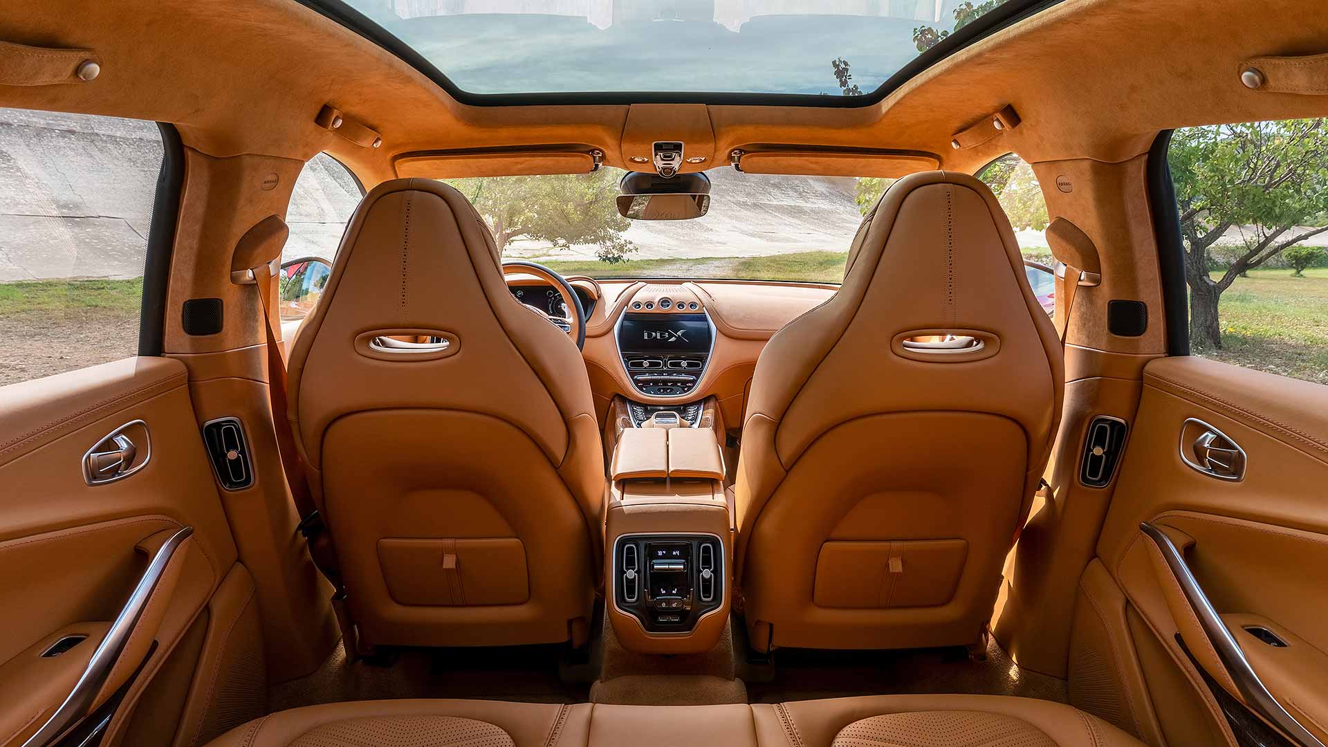 Aston Martin DBX interior