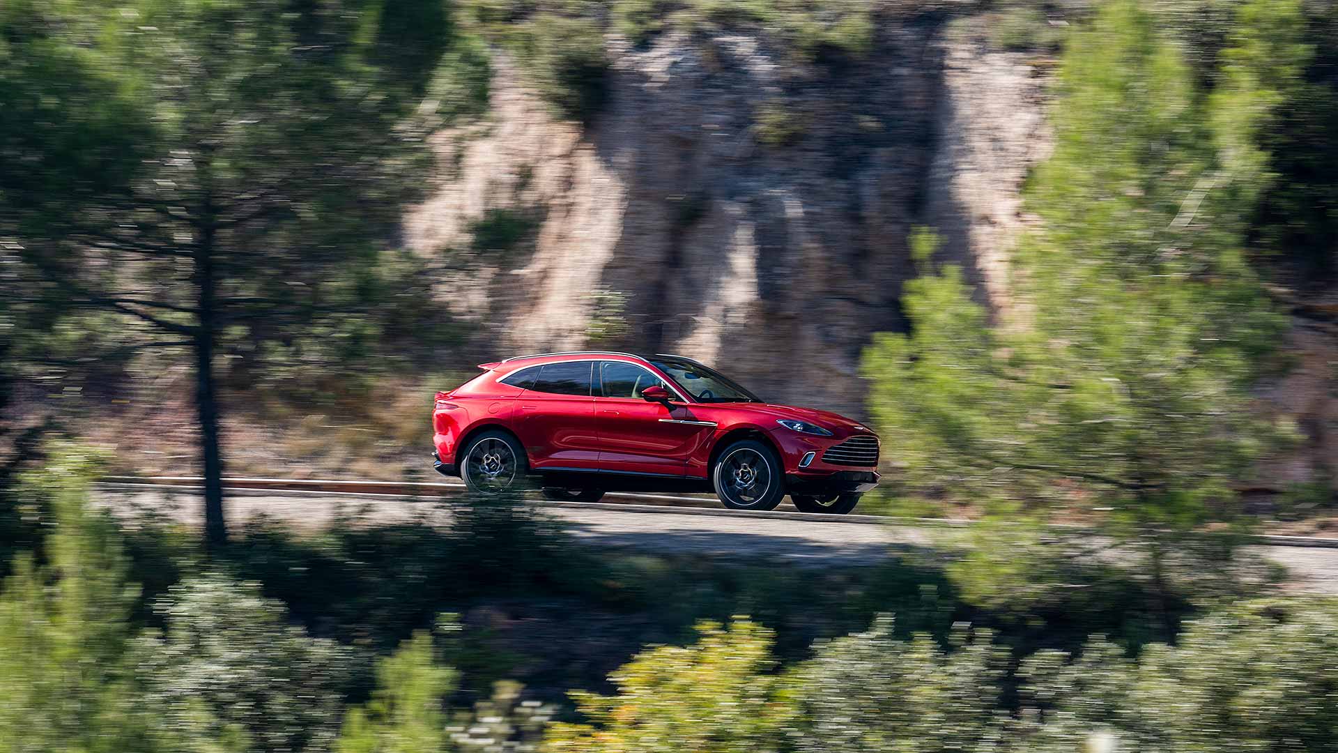 Aston Martin DBX