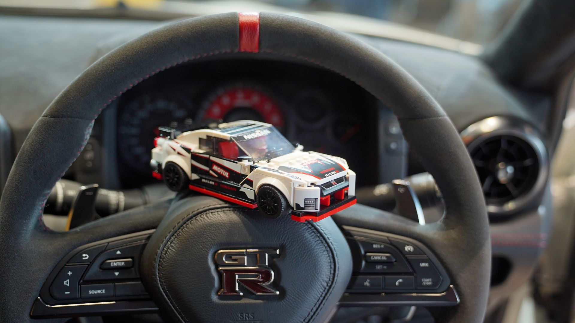 LEGO Nissan GT-R