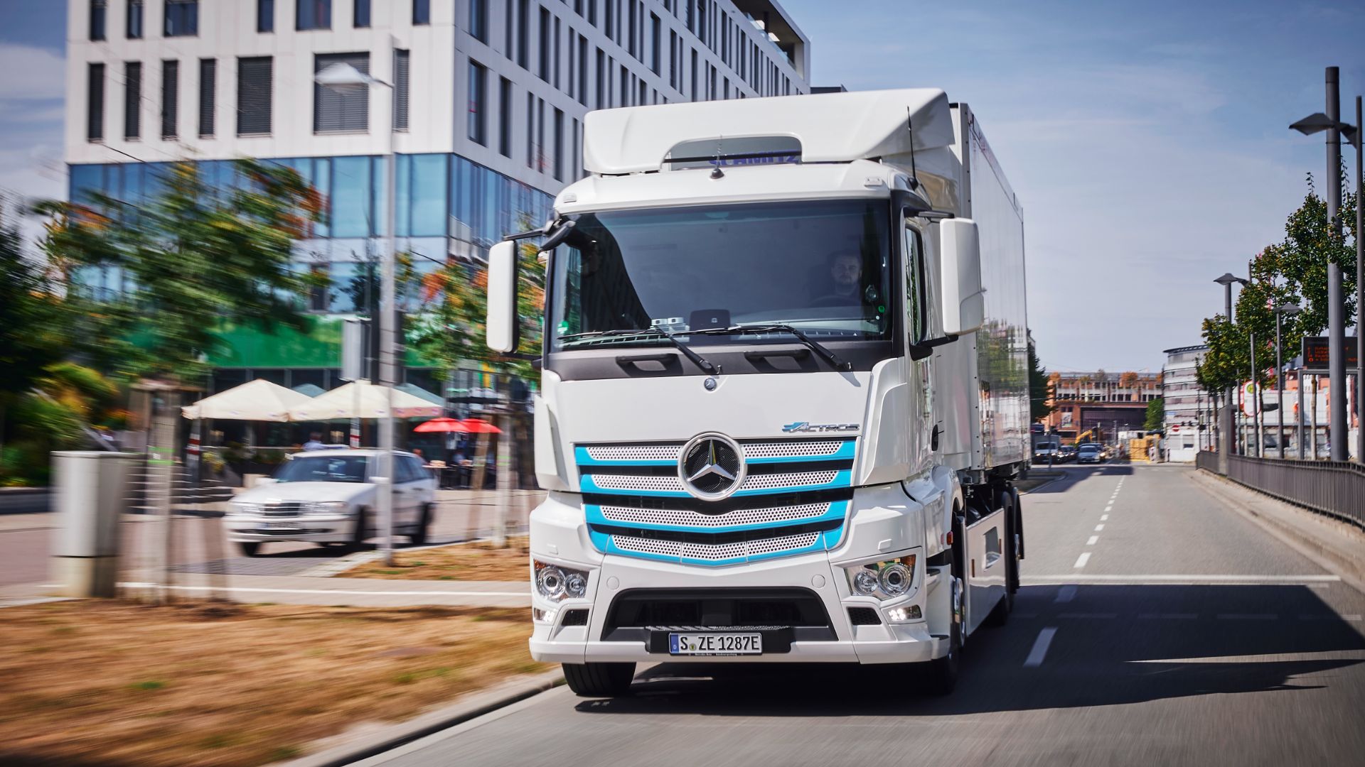 Mercedes electric truck