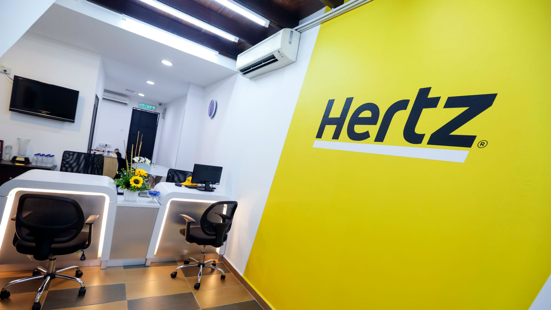 Hertz car rental My Weekend