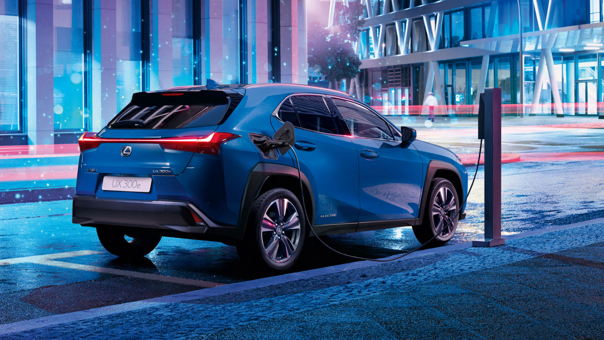 Lexus UX 300e charging