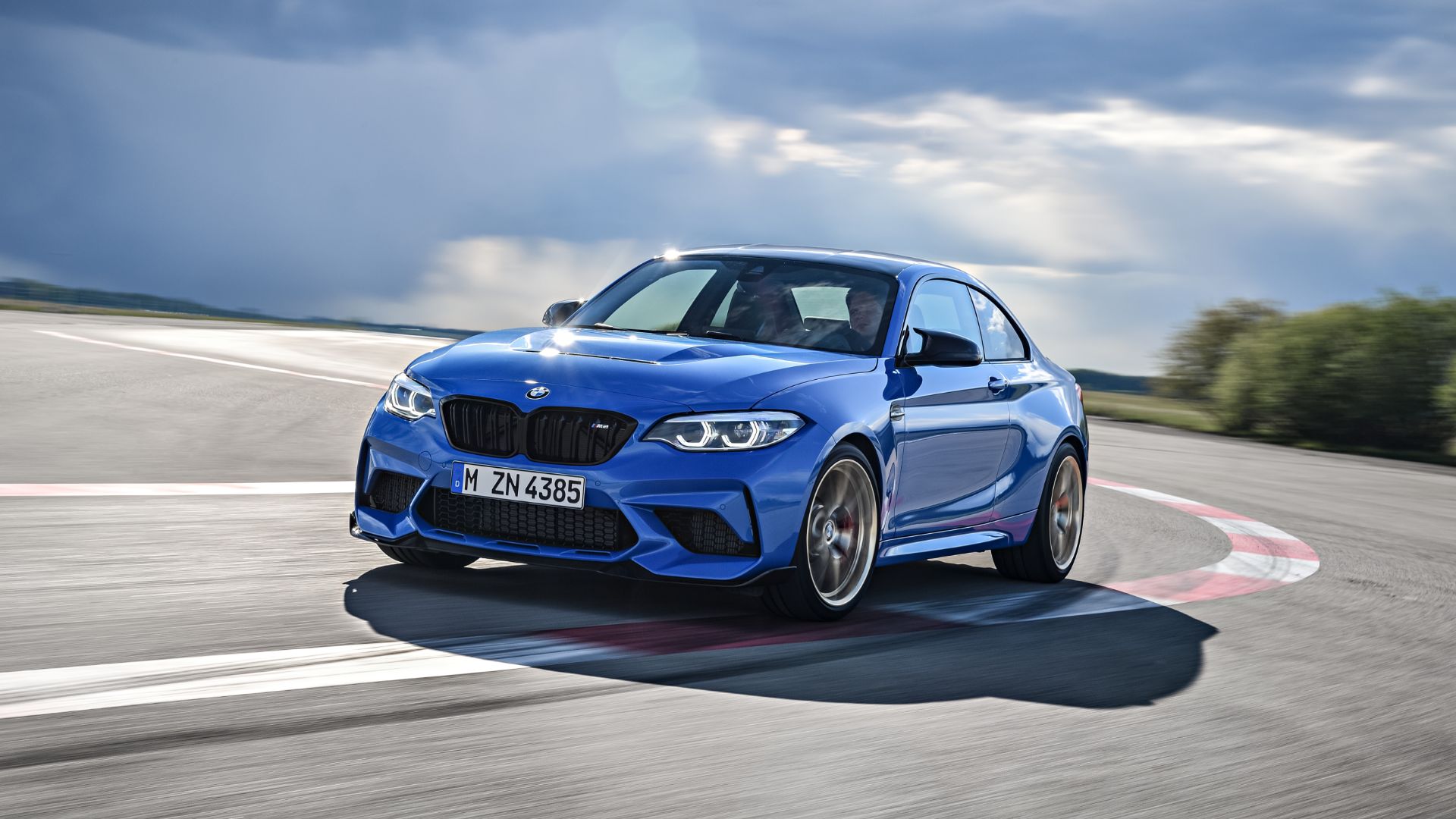 BMW M2 CS