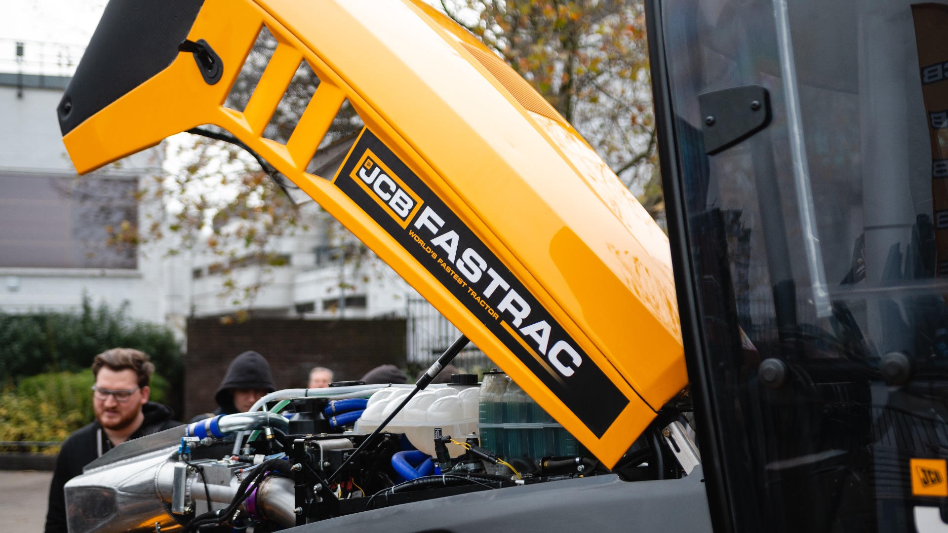 Guy Martin JCB World's Fastest Tractor