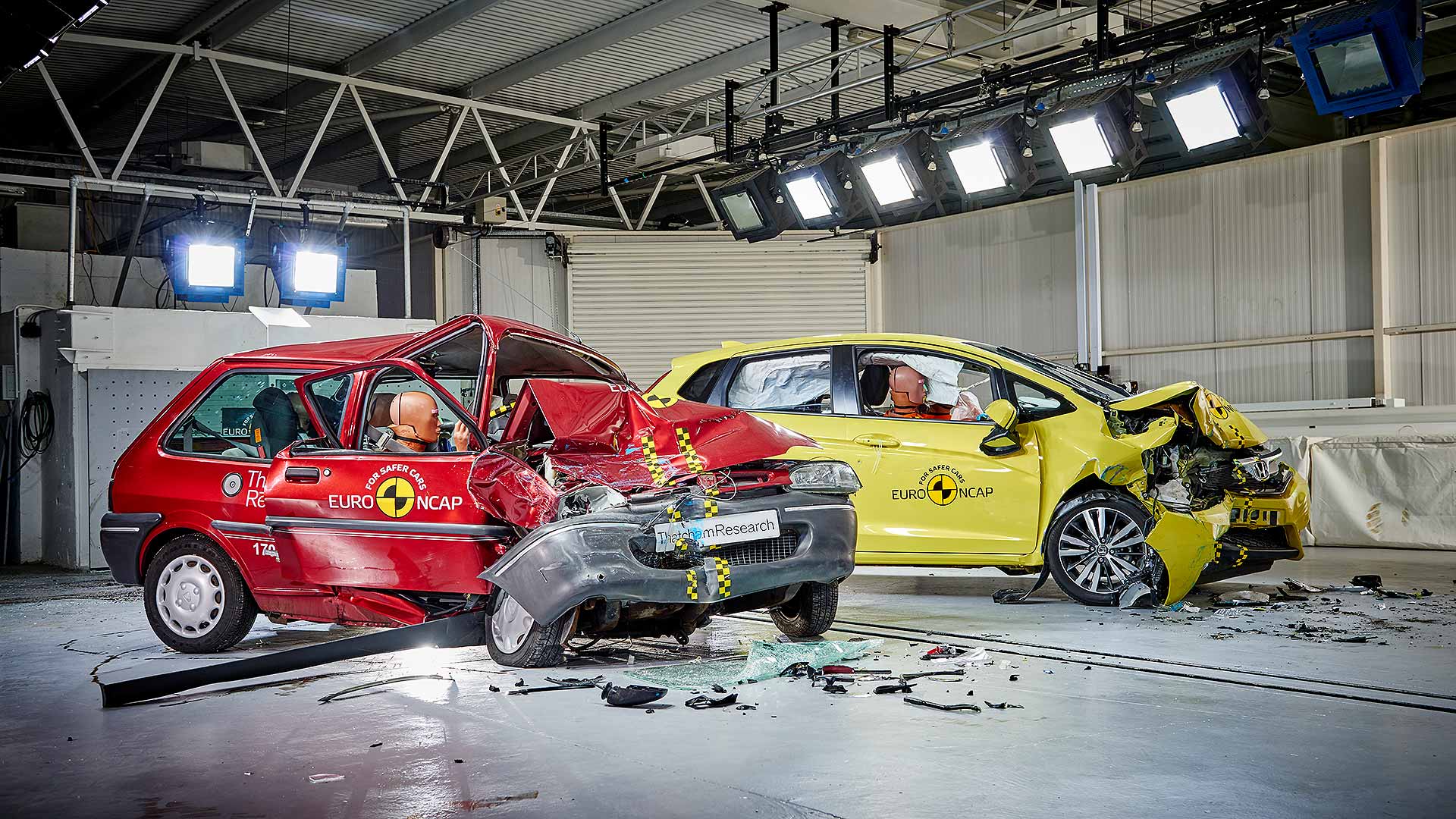 Rover 100 vs Honda Jazz crash test