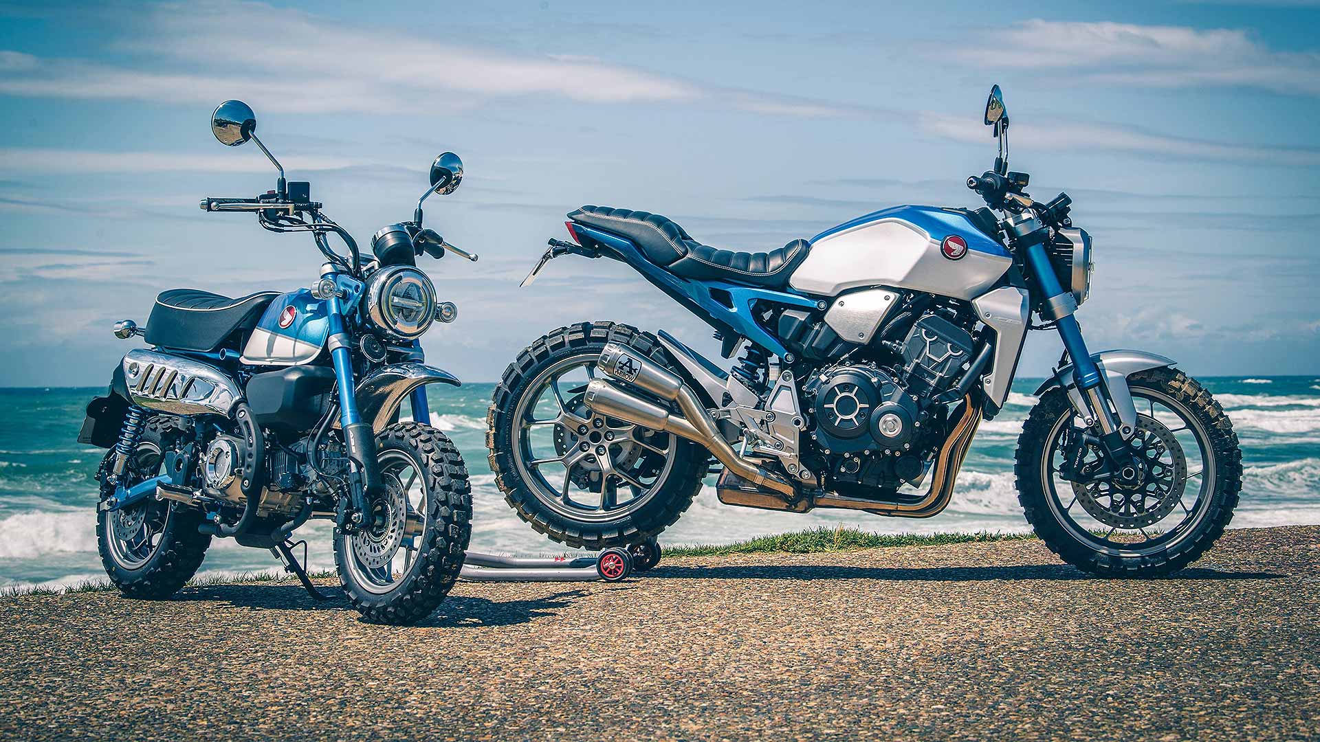 Honda Monkey 1000R and Blue Monkey