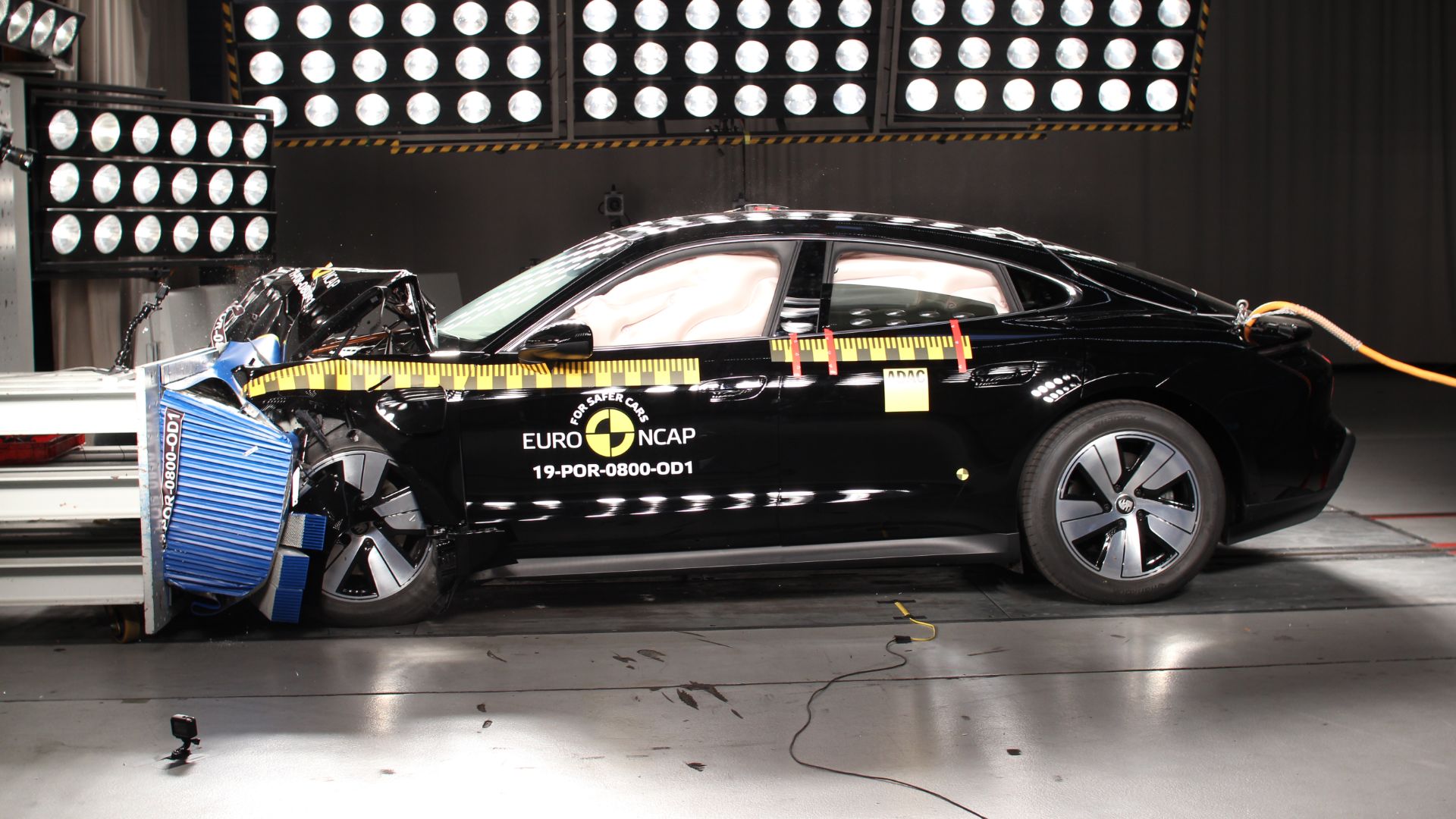 NCAP results Tesla Model X and Porsche Taycan