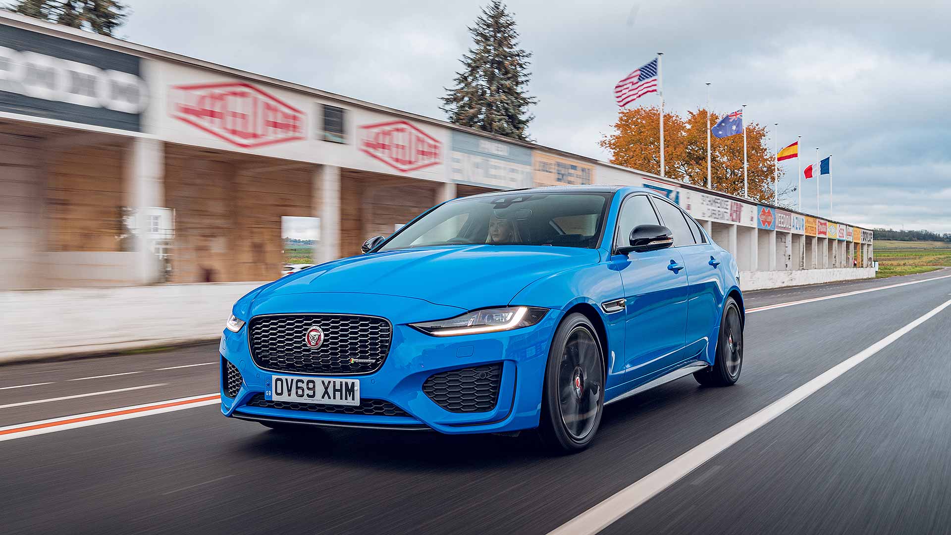 Jaguar XE Reims Edition