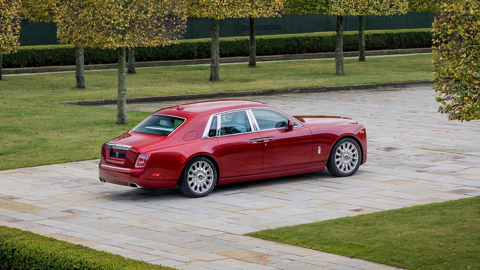 Rolls-Royce Bespoke Red Phantom