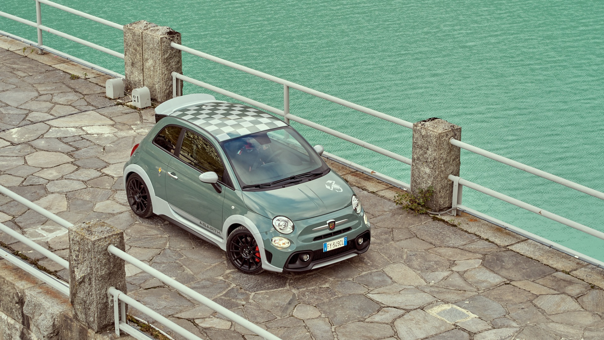 Abarth 695 70th Anniversario