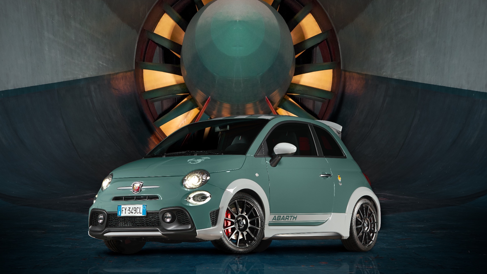 Abarth 695 70th Anniversario