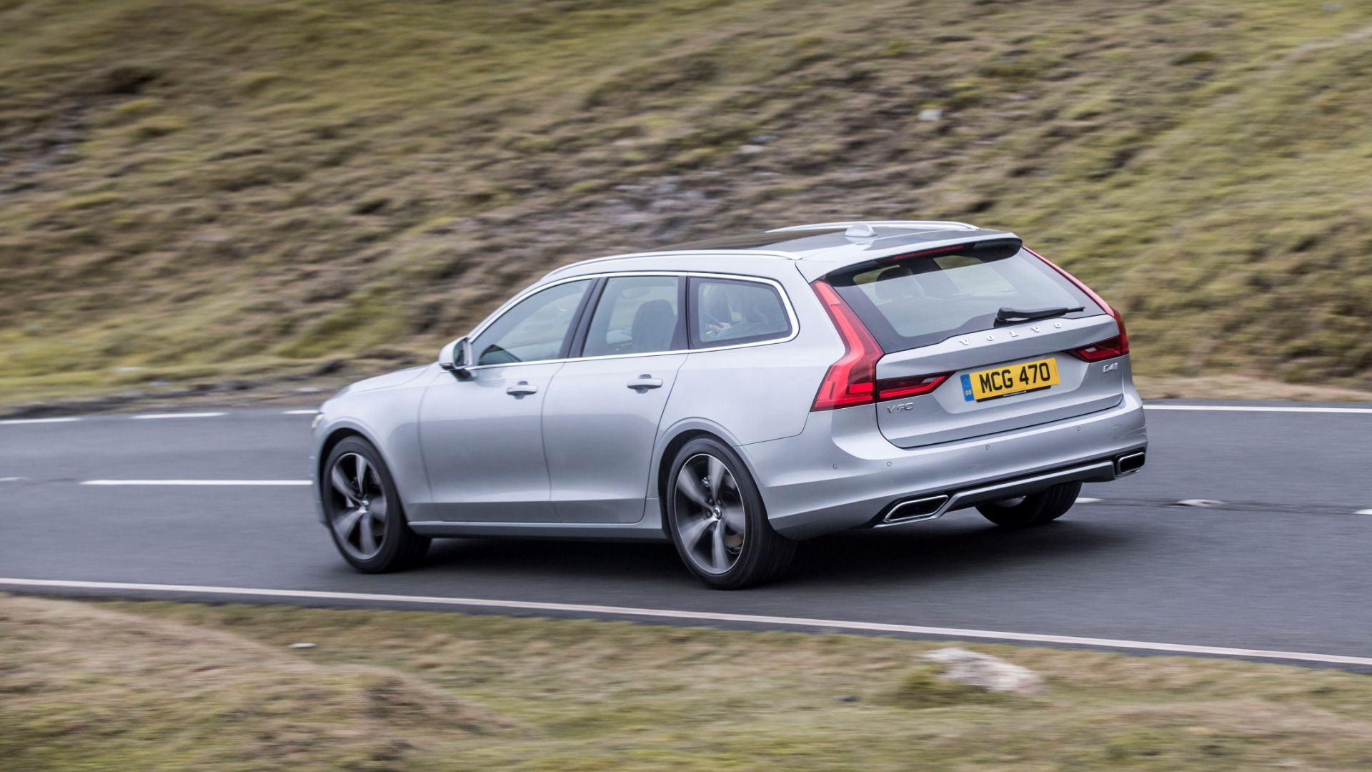 Volvo V90 T8 Twin Engine review