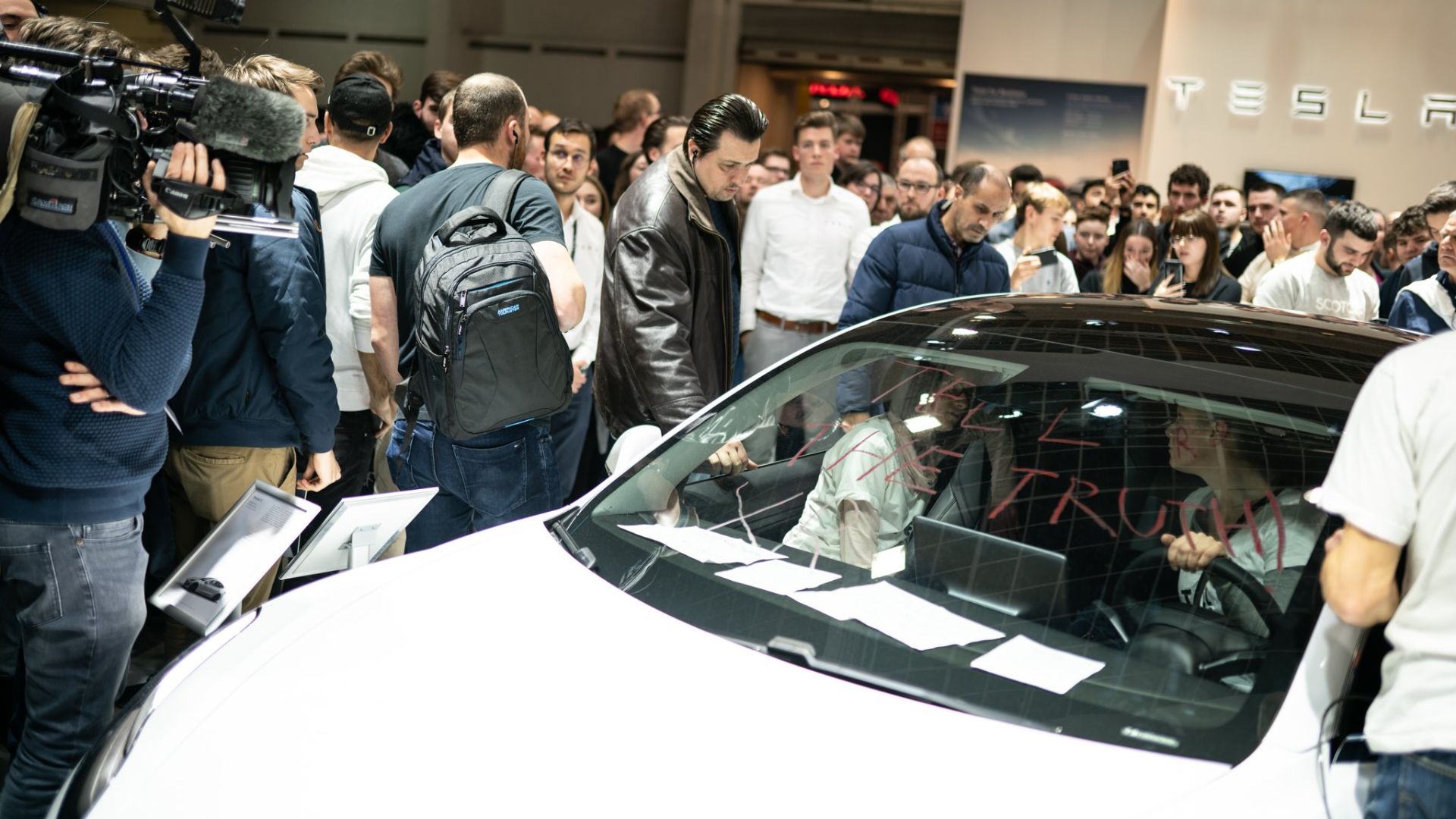 Extinction Rebellion Brussels Motor Show