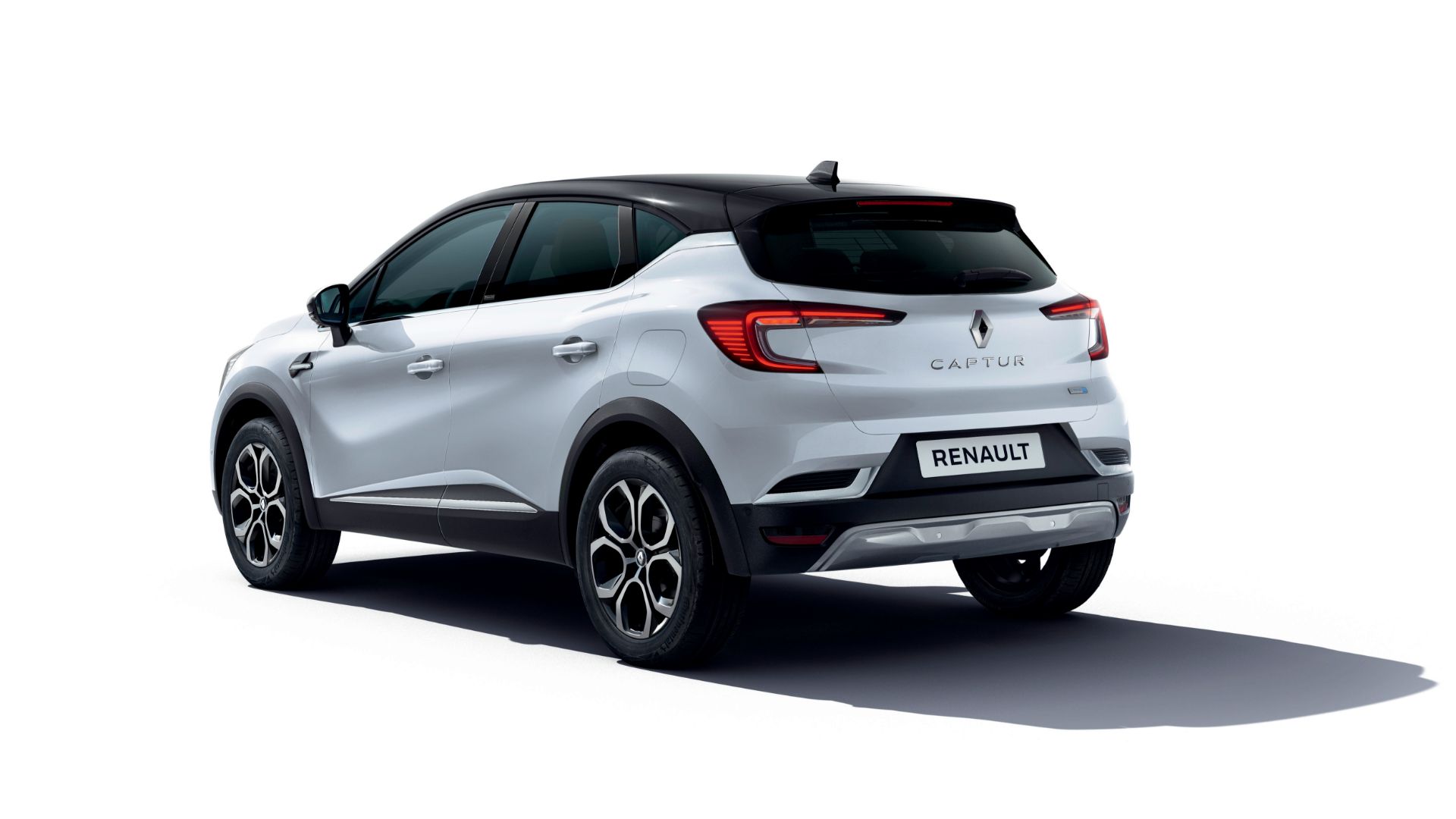 2020 Renault Clio and Captur go hybrid