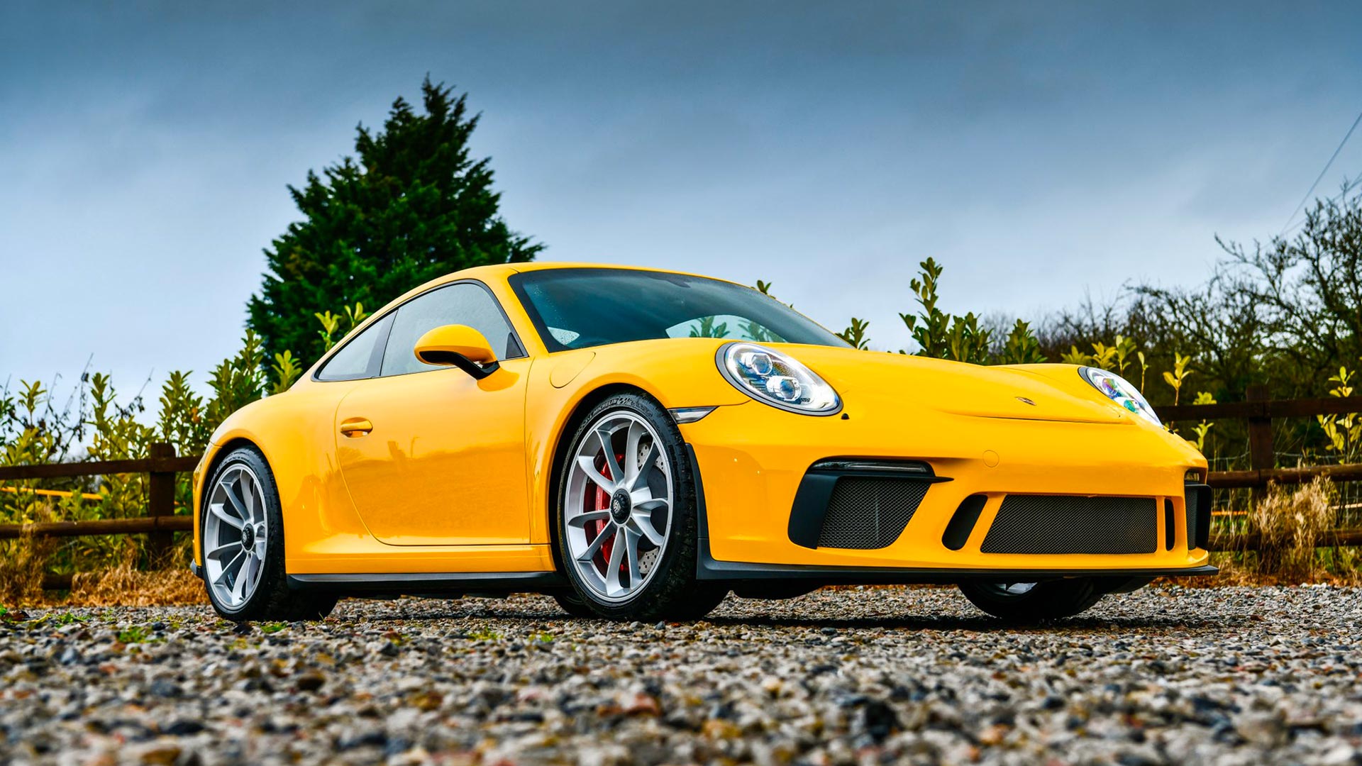 Chris Harris has new Porsche 911 GT3 Touring