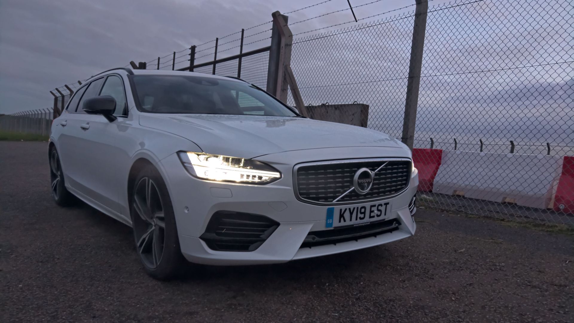 Volvo V90 T8 Twin Engine review