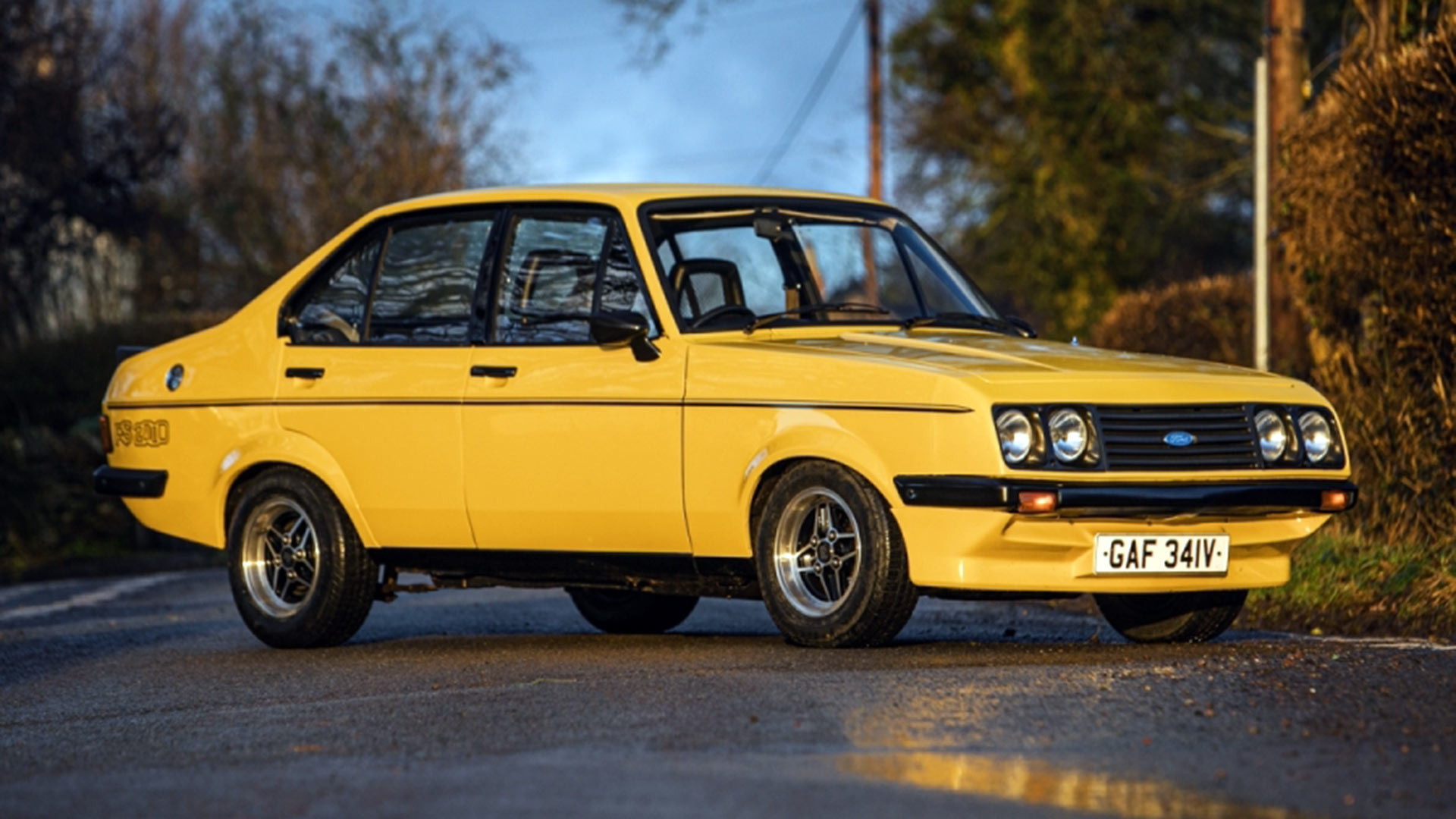 Race Retro 1979 Oz Ford Escort RS2000