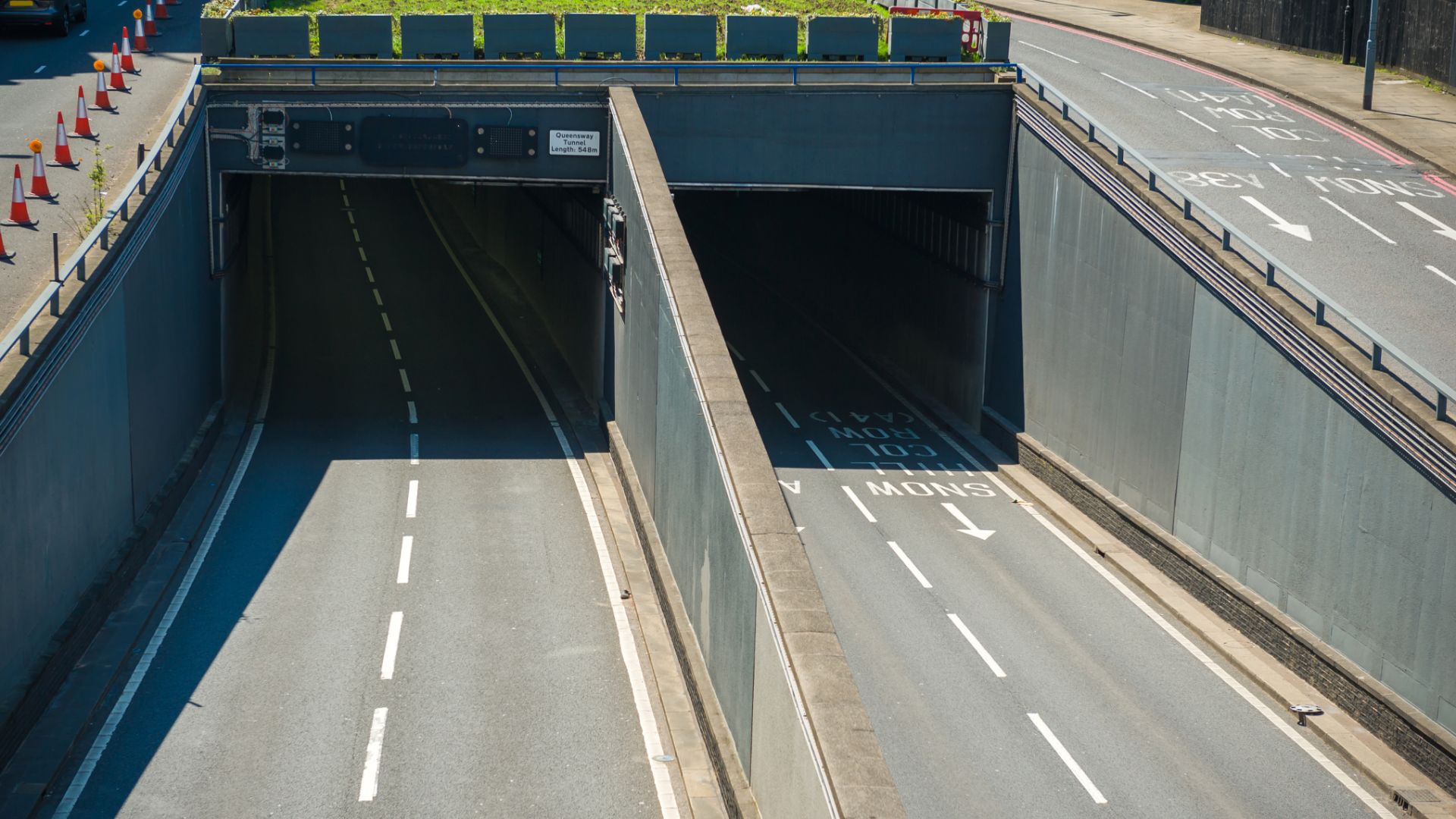 Highways England 70mph Thames tunnel