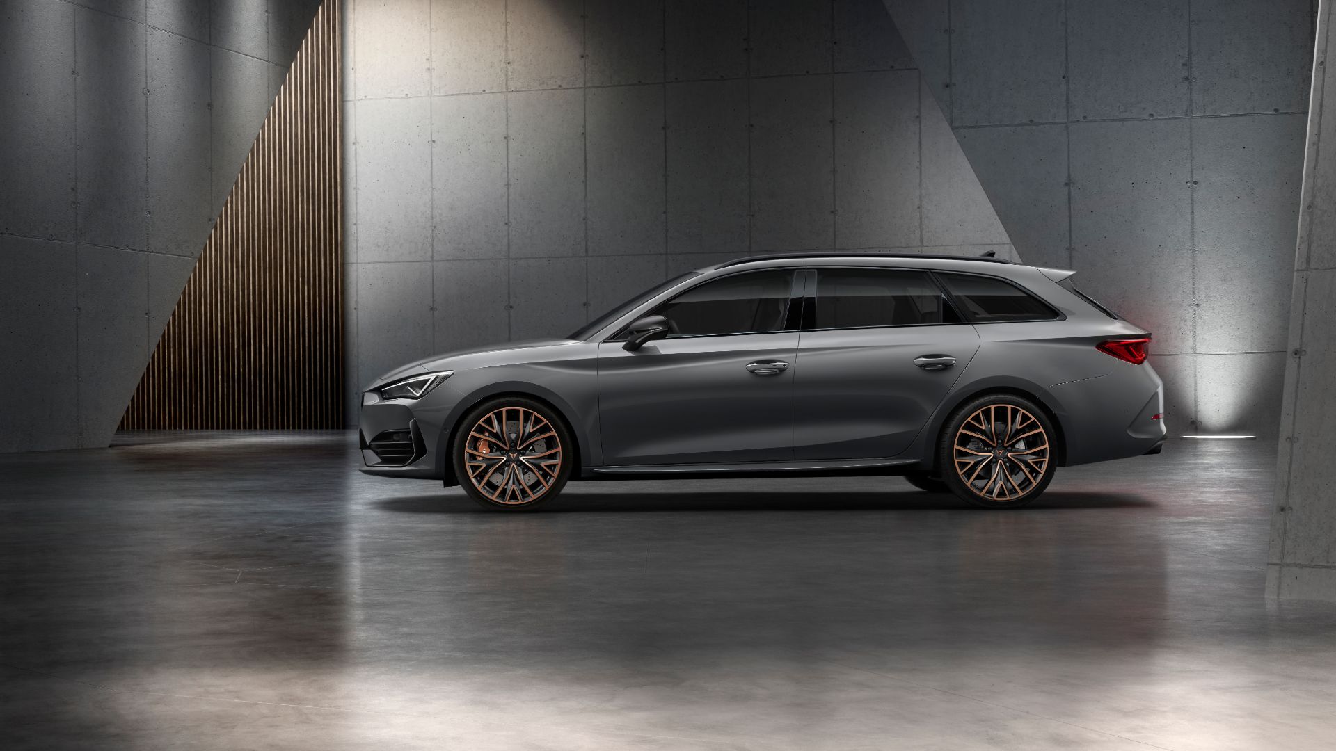 Cupra Leon revealed with hybrid option