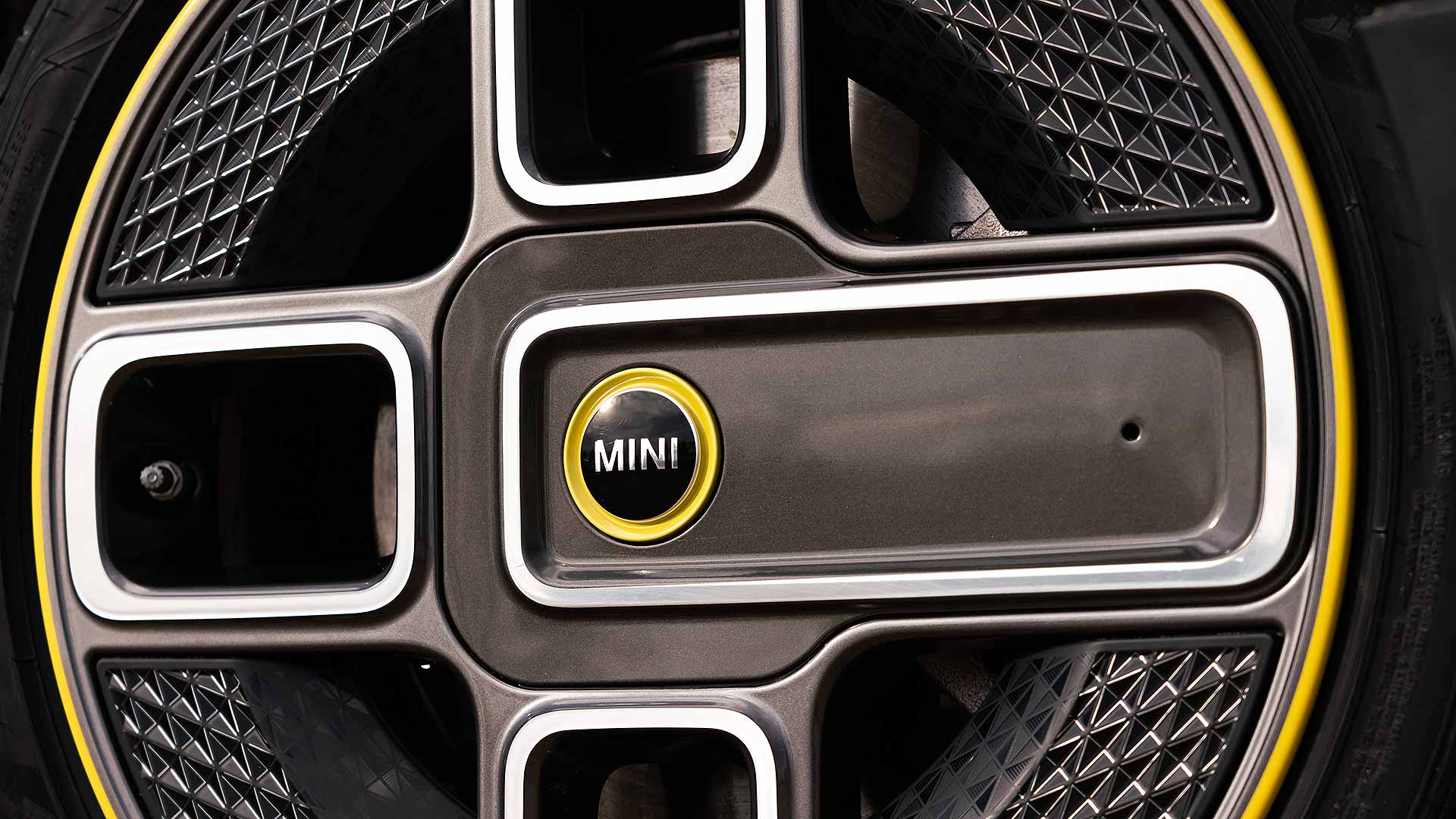 Mini Electric (2020)