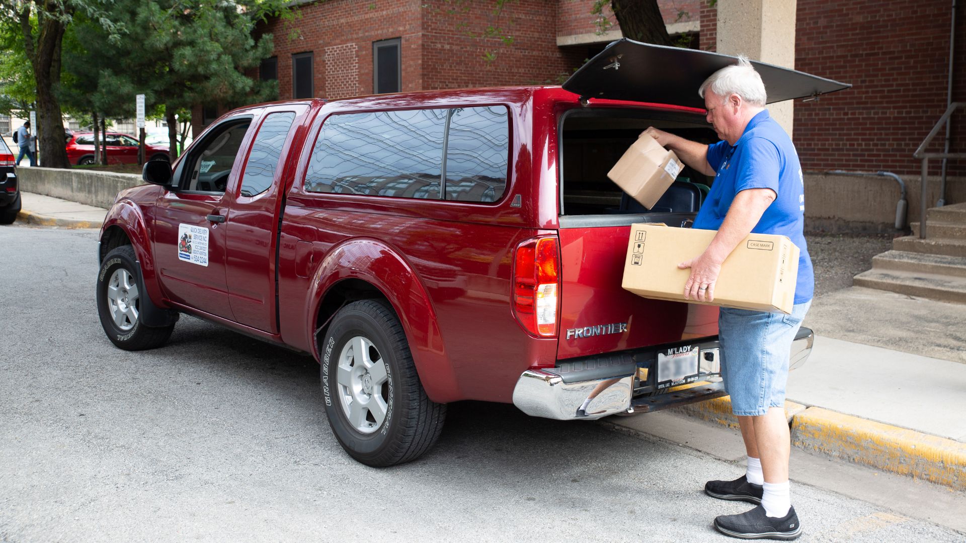 Million-mile Frontier man gifted new truck by Nissan