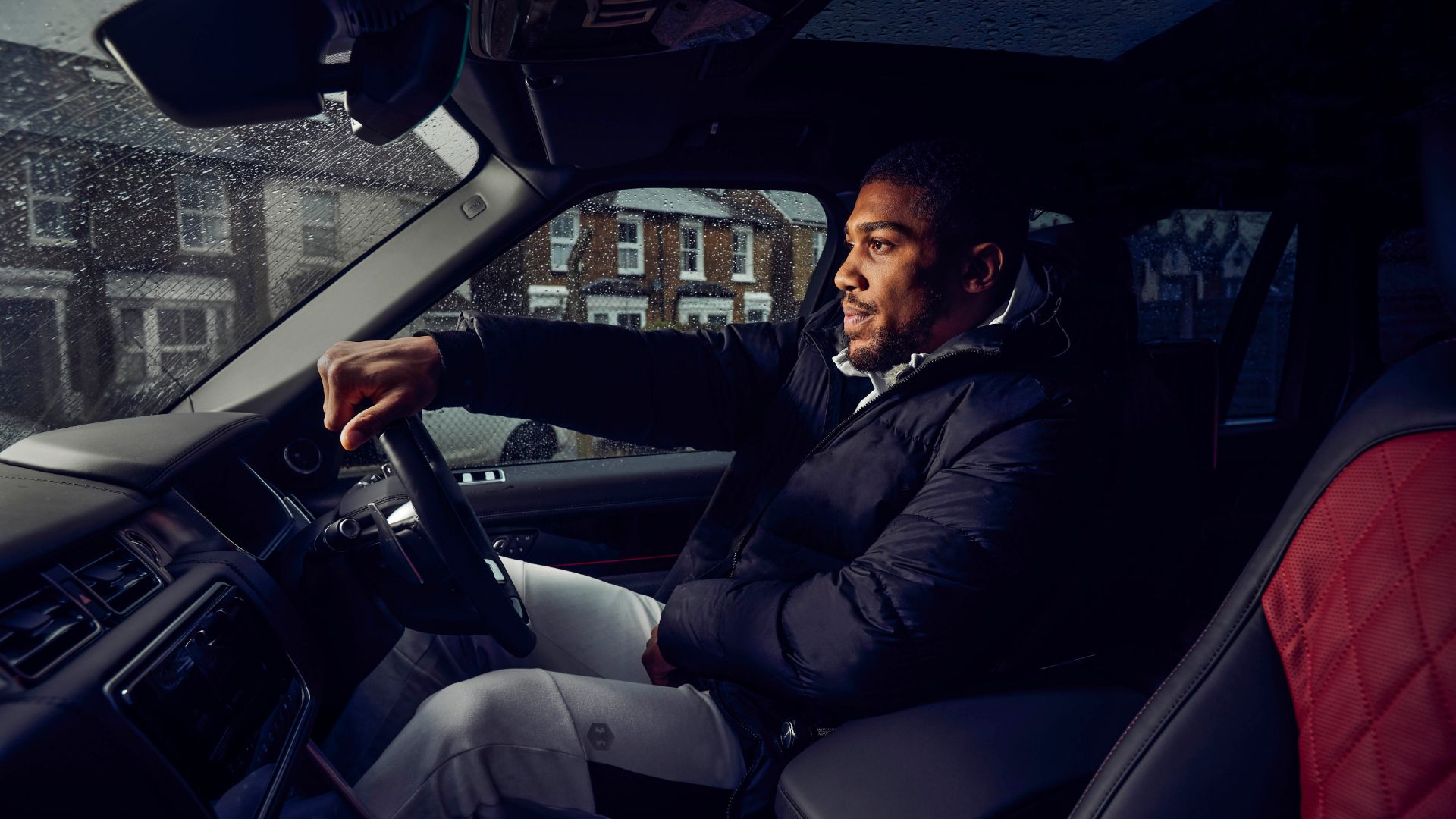 Anthony Joshua gets a new Range Rover SVAutobiography