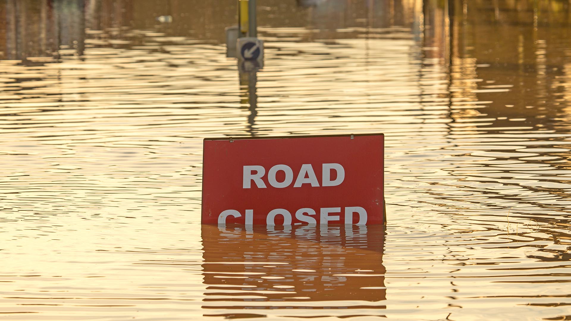 Road closed flooding