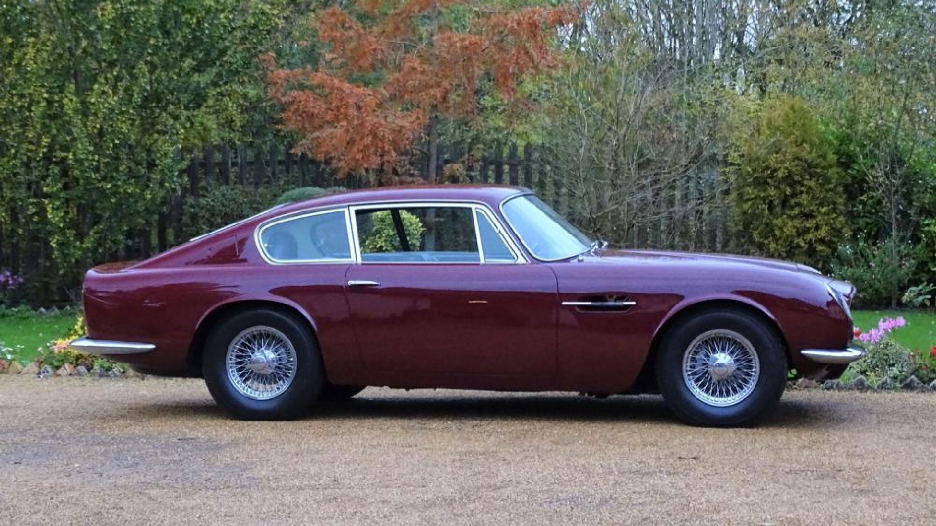 Aston Martin DB6 Prince Charles