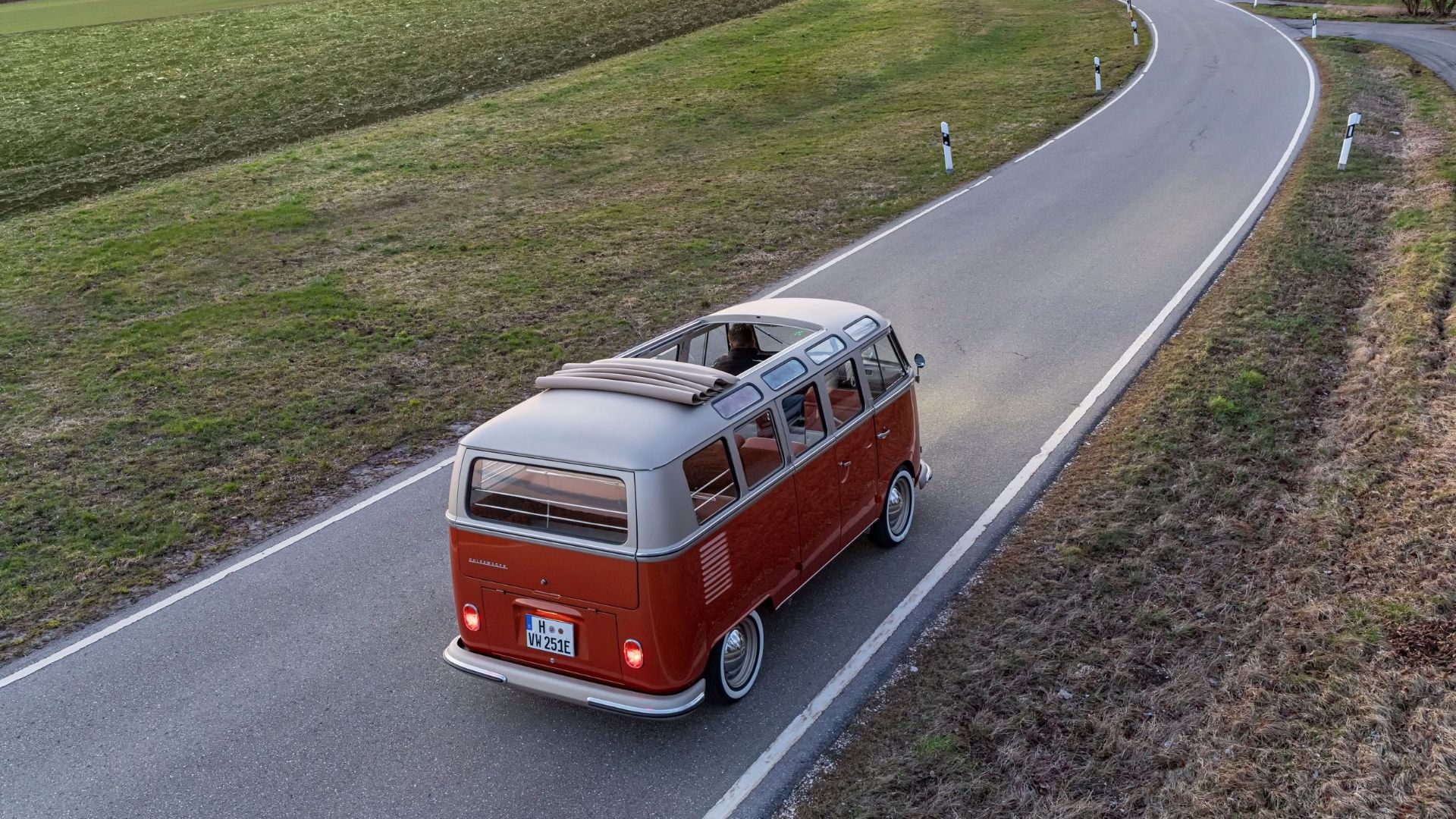 Volkswagen e-Bulli electrified T1 bus